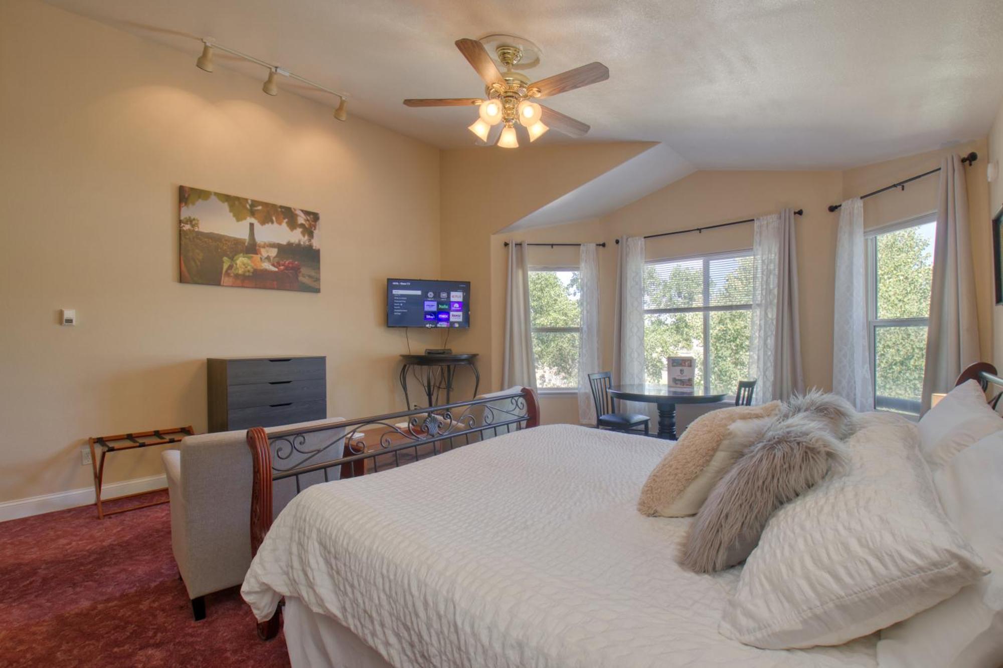 グランド・ジャンクション Castle Creek Manor Bed & Breakfast エクステリア 写真