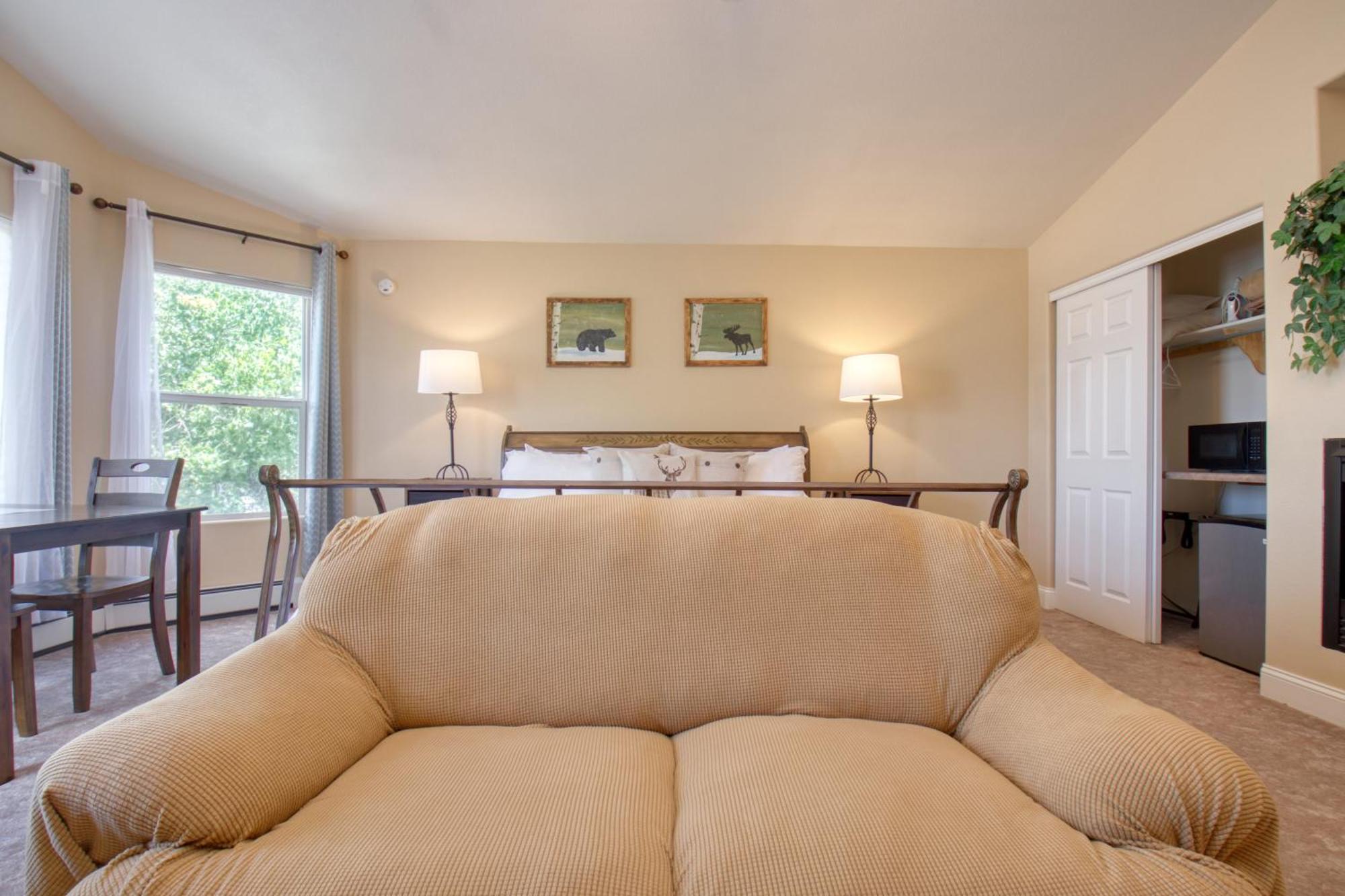 グランド・ジャンクション Castle Creek Manor Bed & Breakfast エクステリア 写真