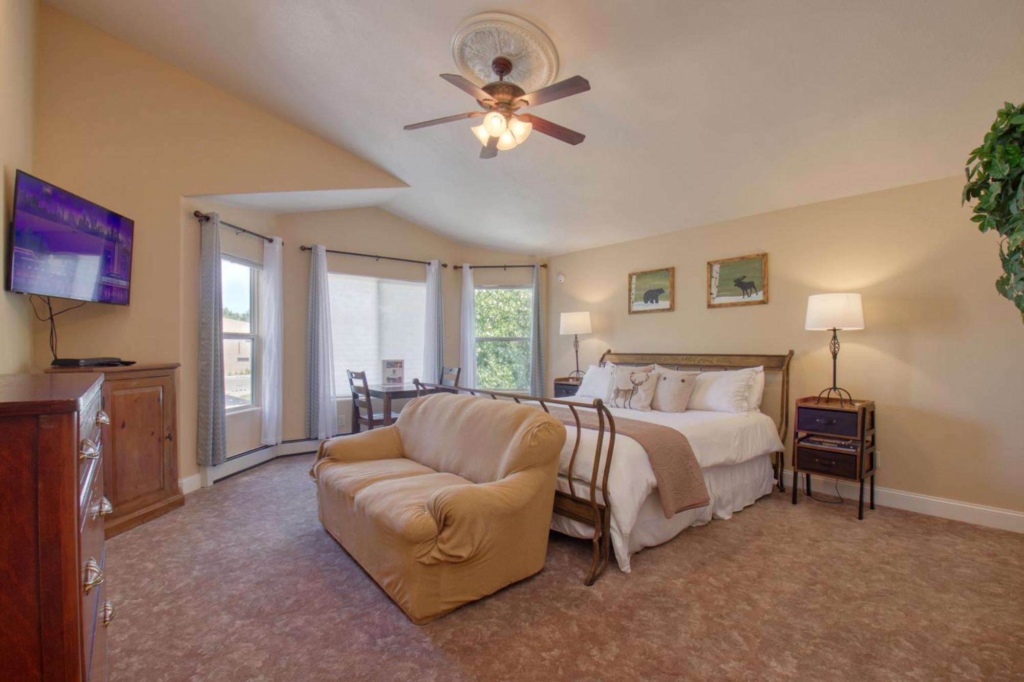 グランド・ジャンクション Castle Creek Manor Bed & Breakfast エクステリア 写真