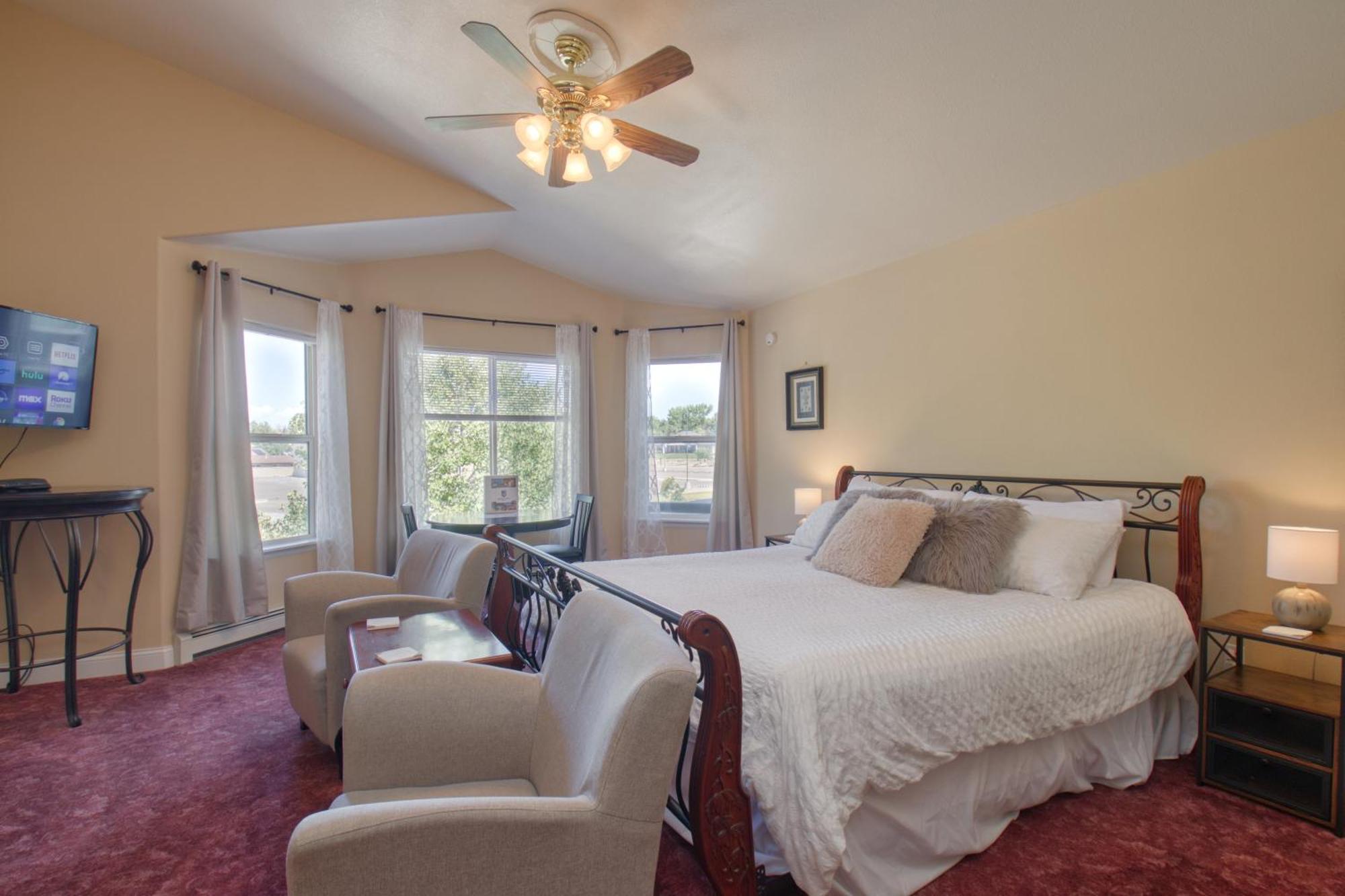 グランド・ジャンクション Castle Creek Manor Bed & Breakfast エクステリア 写真