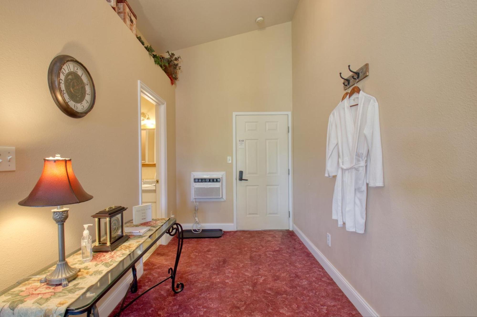 グランド・ジャンクション Castle Creek Manor Bed & Breakfast エクステリア 写真