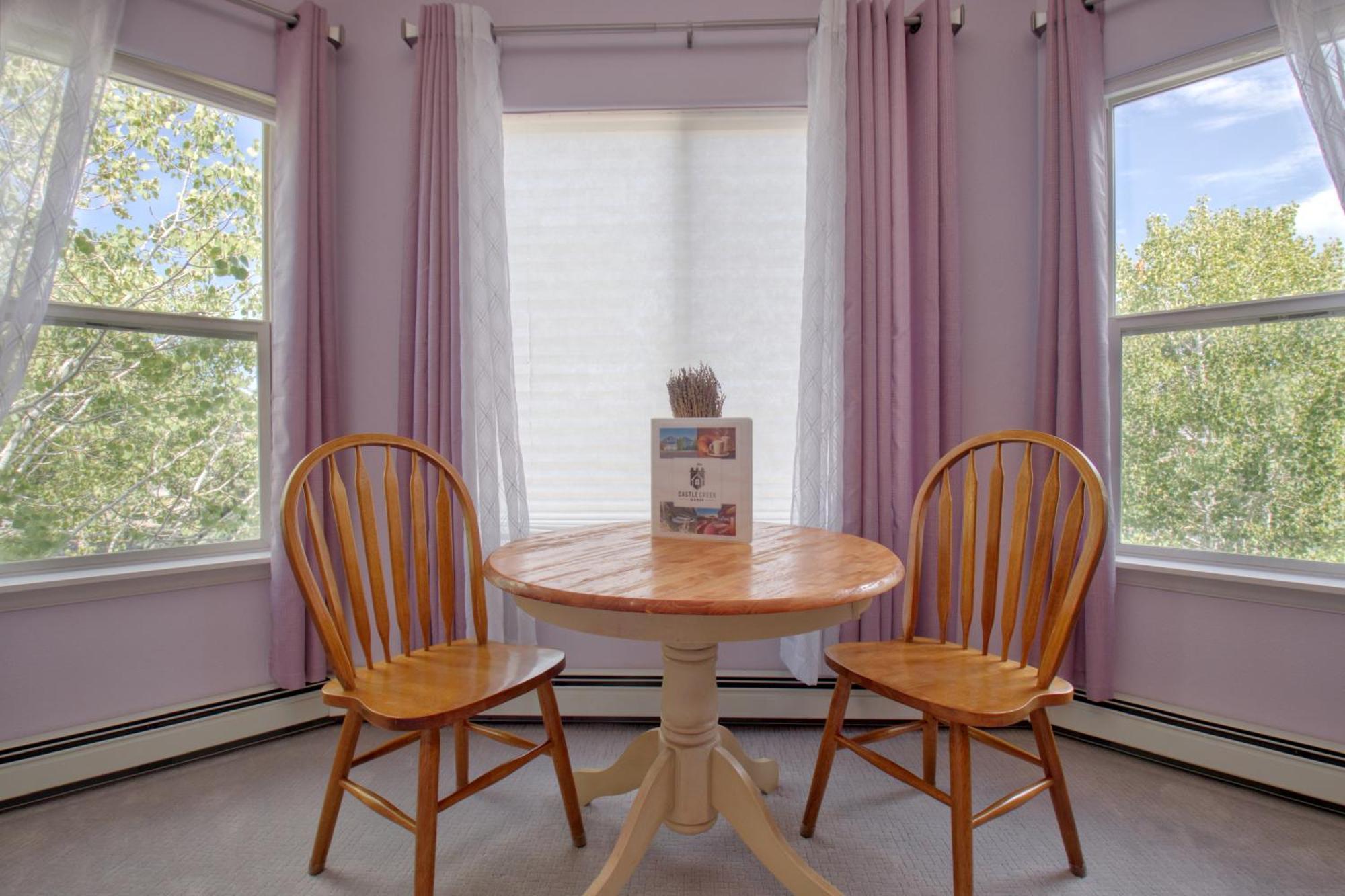 グランド・ジャンクション Castle Creek Manor Bed & Breakfast エクステリア 写真